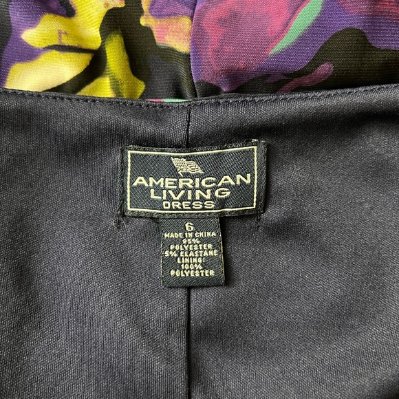 Stretchy, beautiful, multiple colored dress - Picture 9 of 10